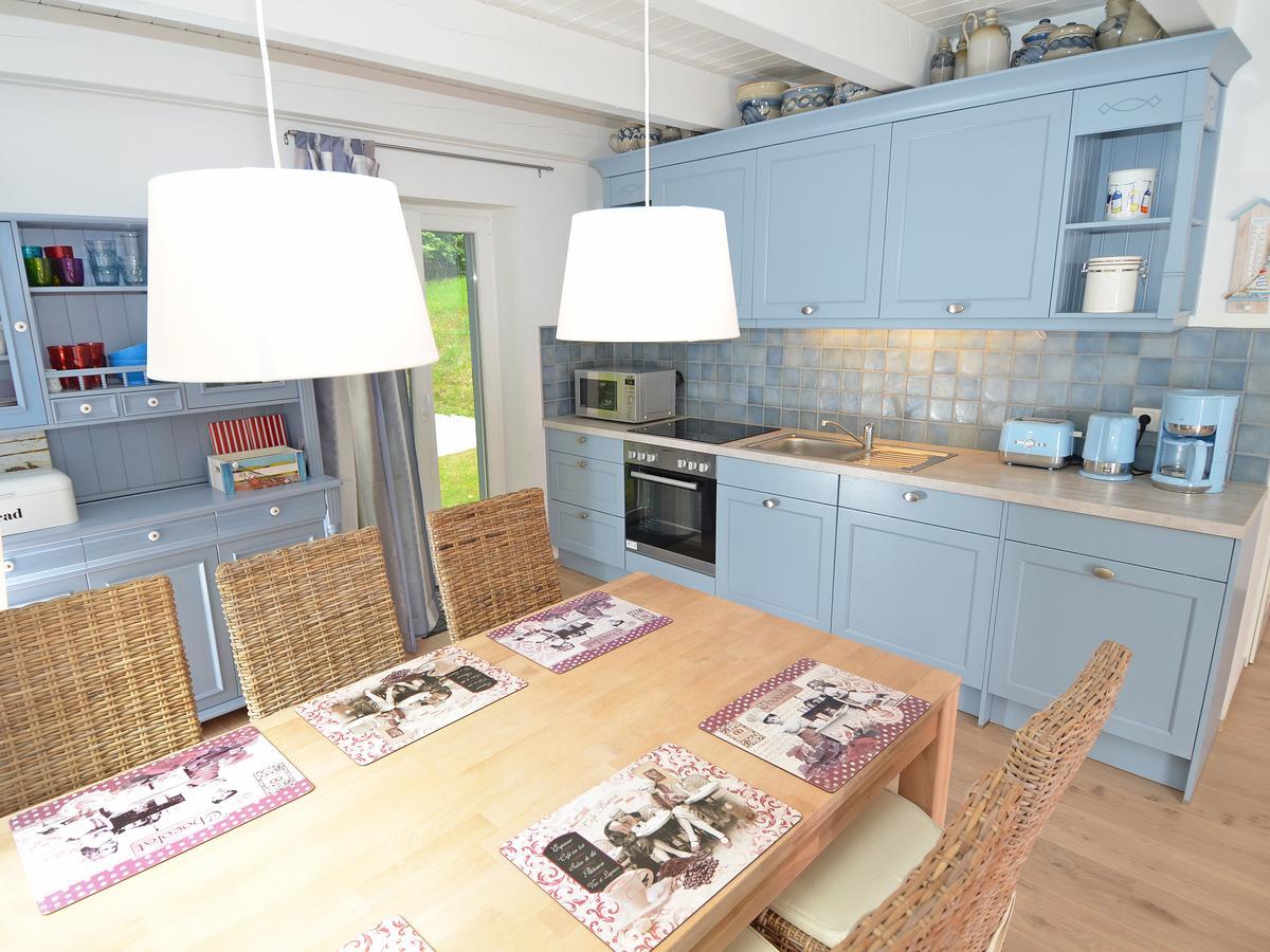 Blaues Strandhaus Sellin Exterior foto
